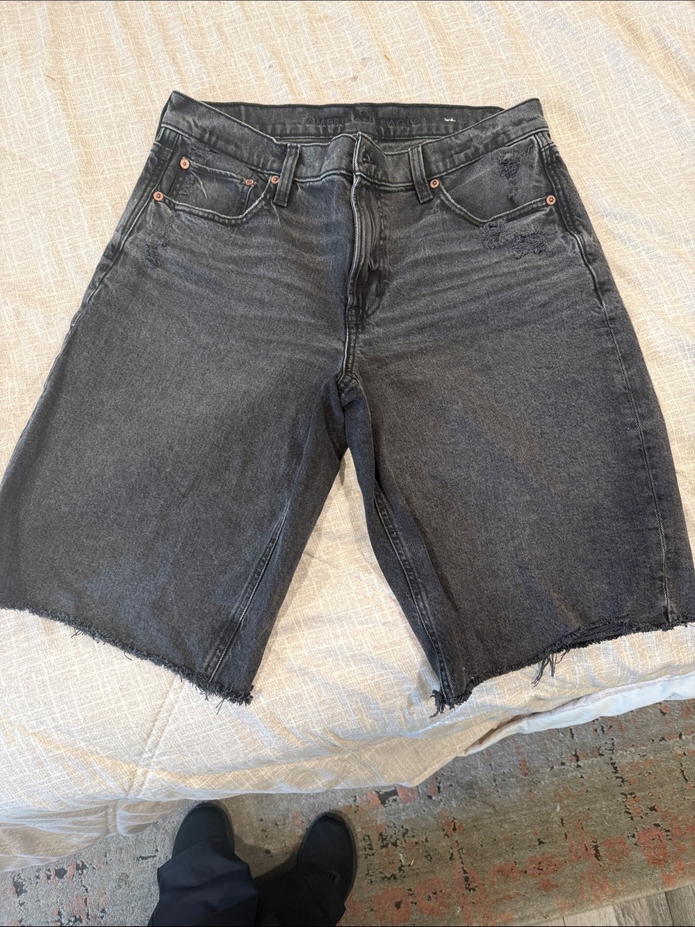 American Eagle Outfitters Black Stretch Denim Baggy Bermuda sz 8